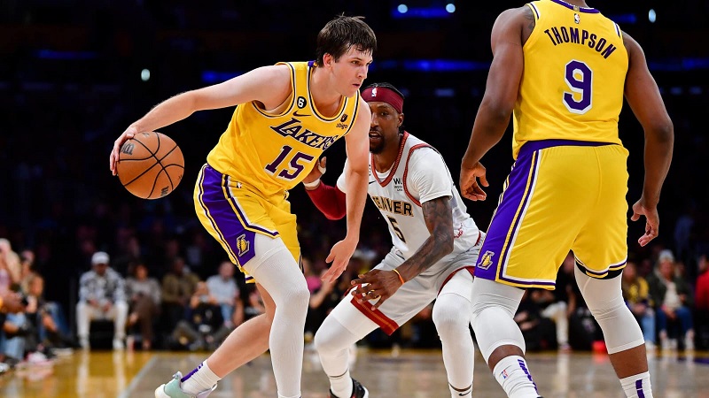 Los Angeles Lakers honran las contribuciones de cada jugador veterano